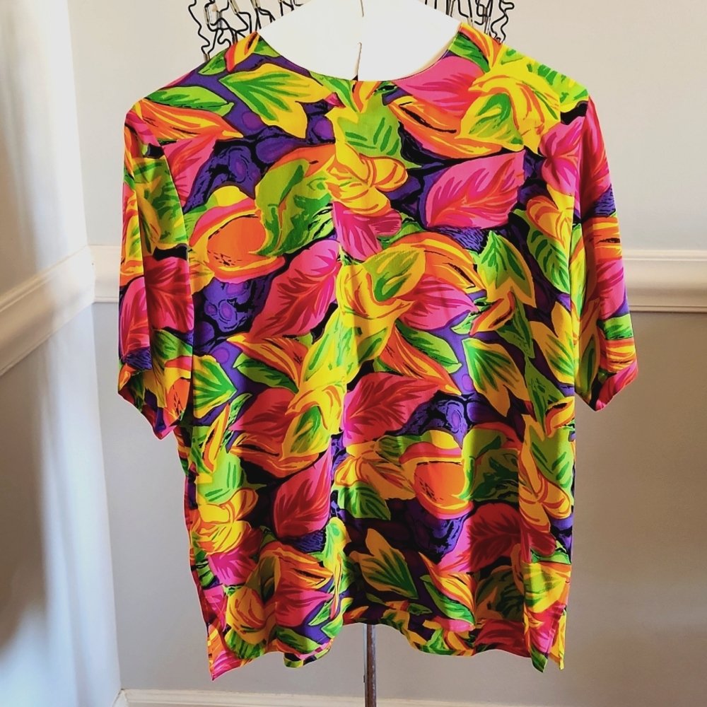 Galinda Wang 100% silk blouse